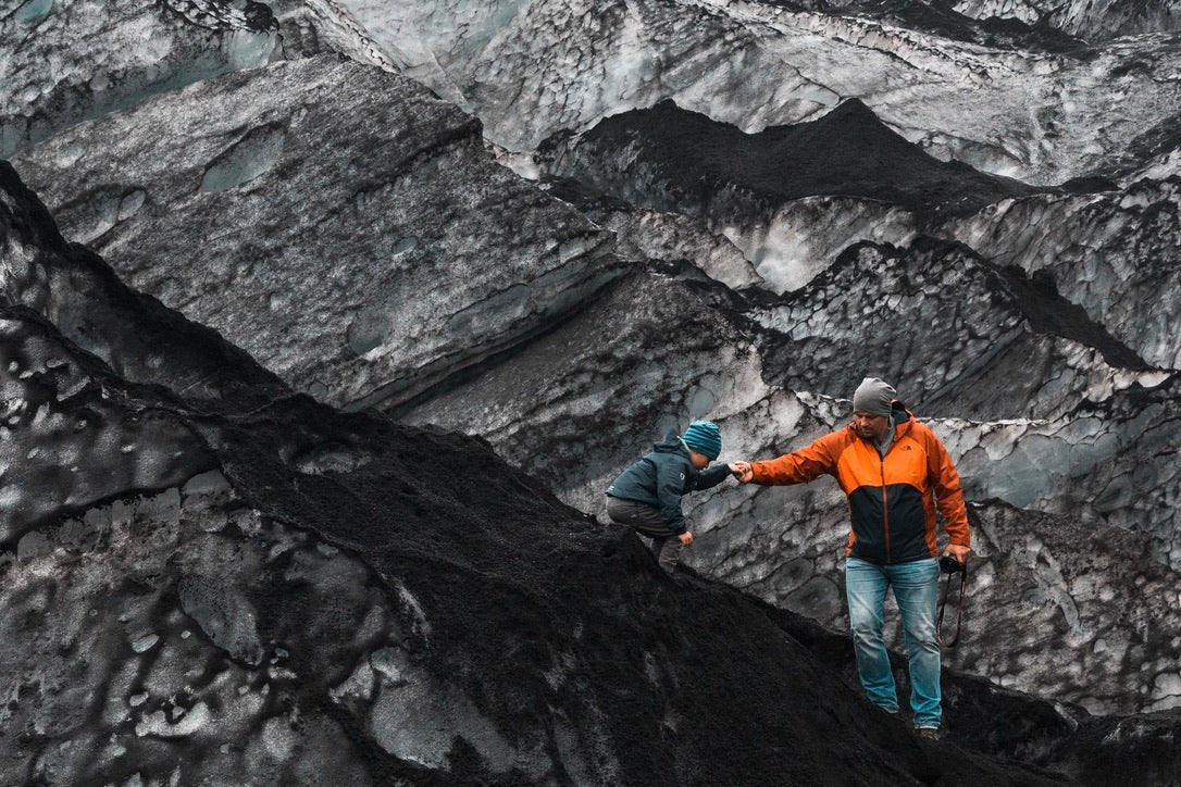 7 Things Social Media Doesn't Tell You About Being A Father - MindJournal